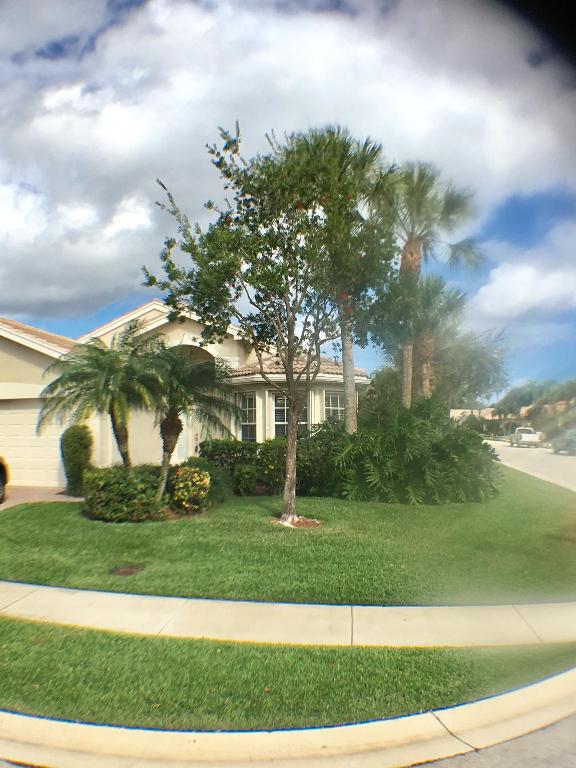 VALENCIA FALLS 7 - Residential