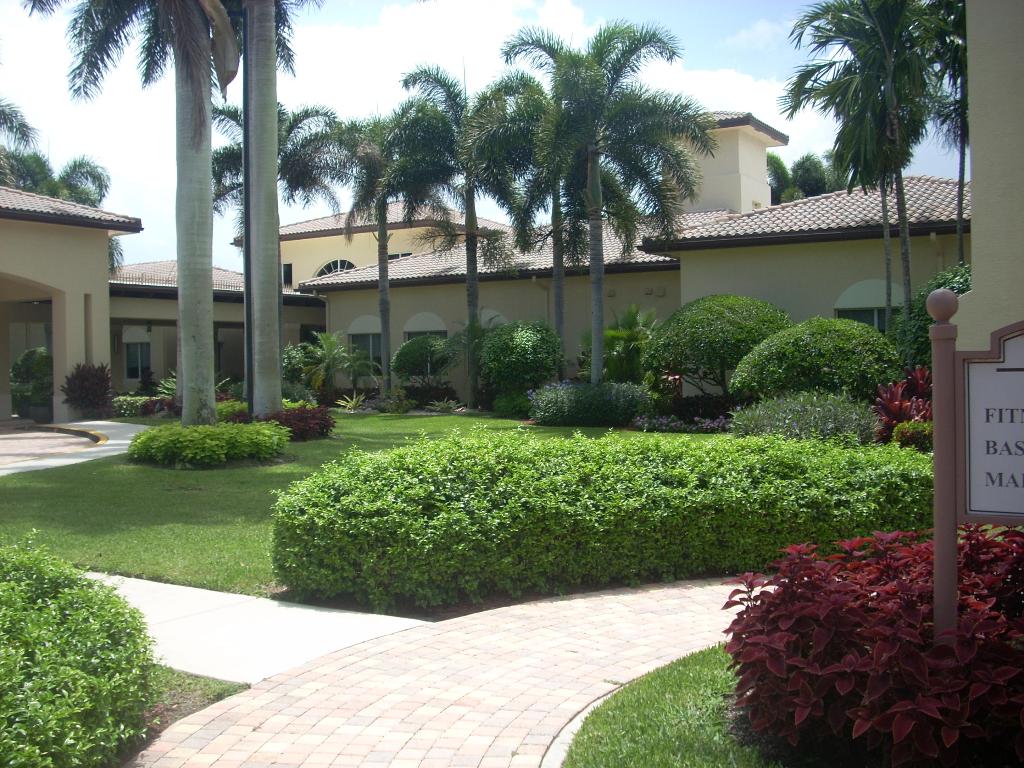 VALENCIA FALLS 7 - Residential