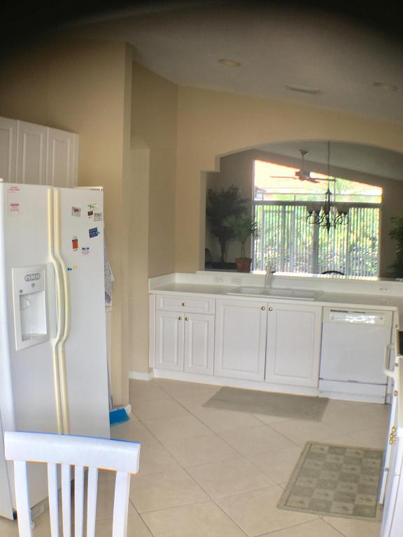 VALENCIA FALLS 7 - Residential