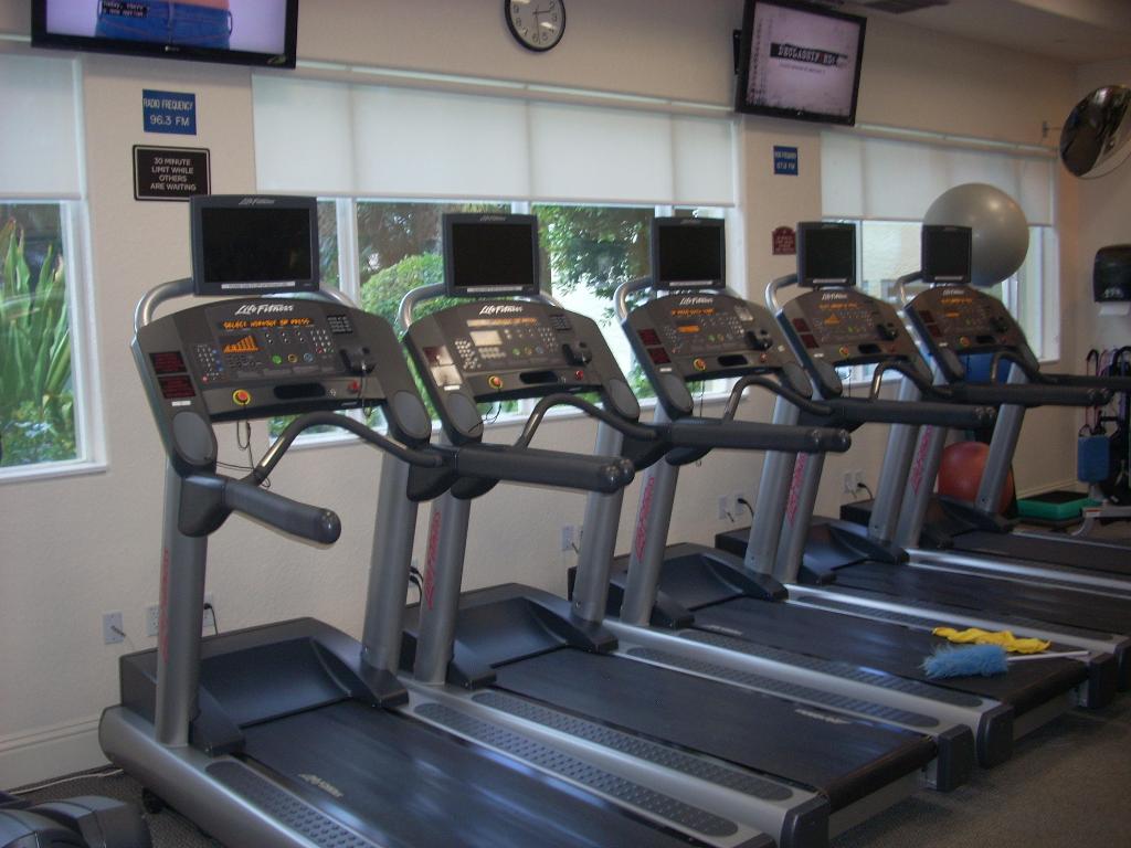 VALENCIA FALLS 7 - Residential