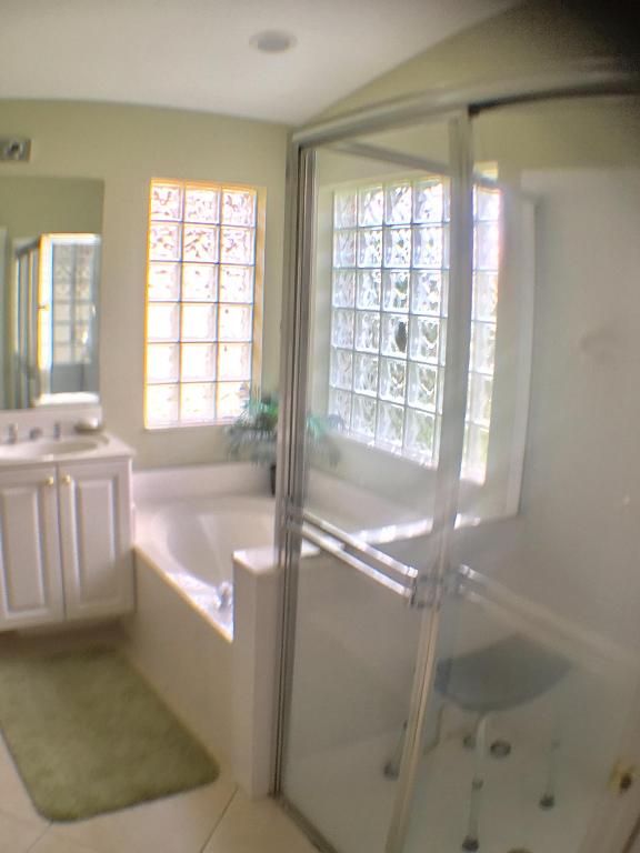 VALENCIA FALLS 7 - Residential