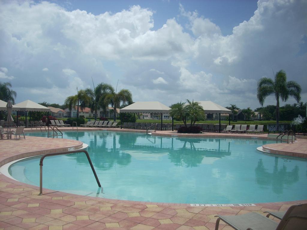 VALENCIA FALLS 7 - Residential