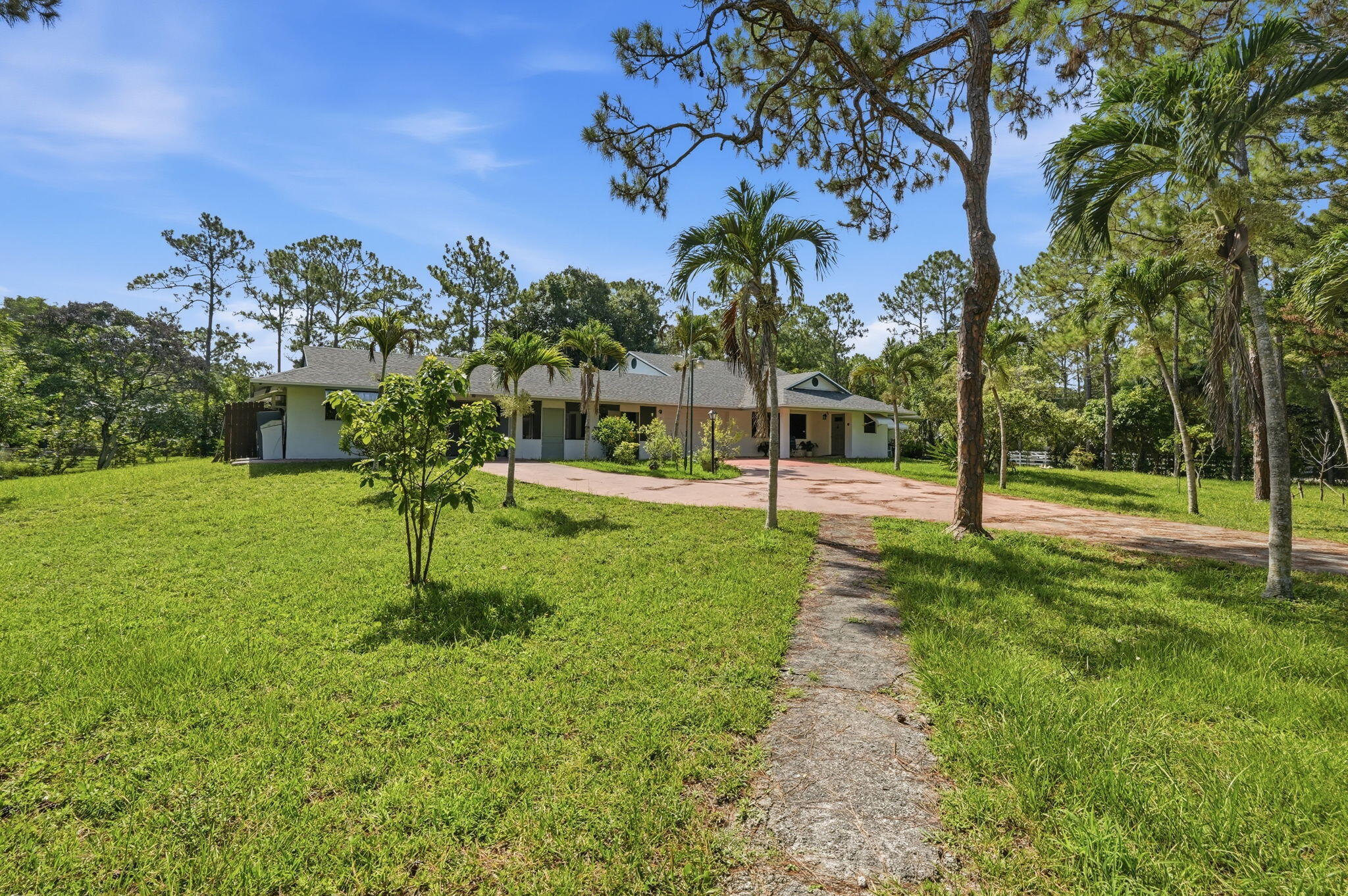 16476 107TH Drive N