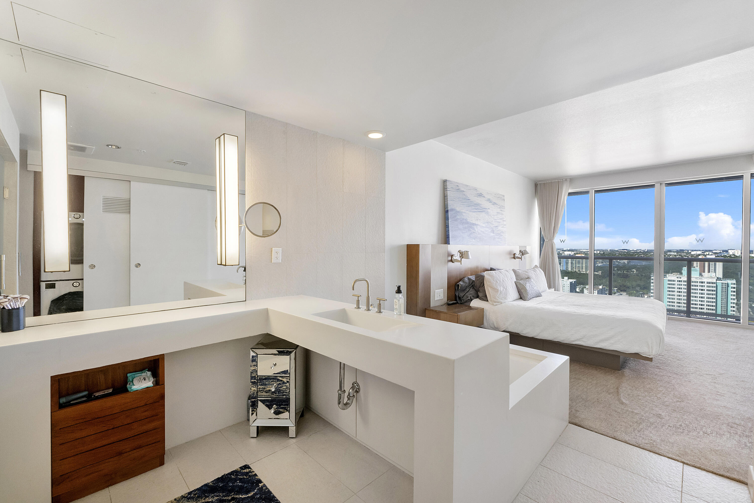 FORT LAUDERDALE RESIDENCES CONDO - Residential Lease