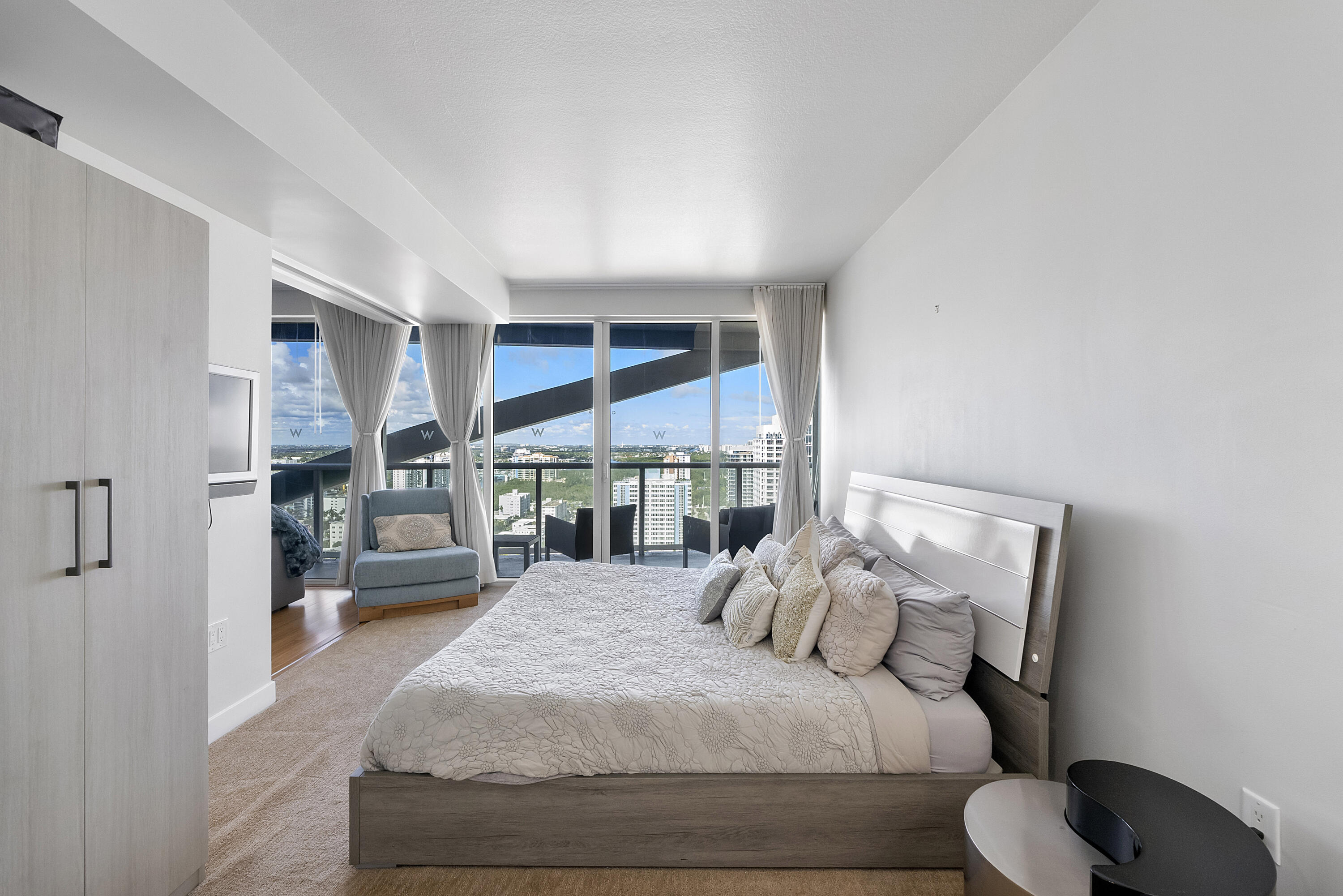 FORT LAUDERDALE RESIDENCES CONDO - Residential Lease