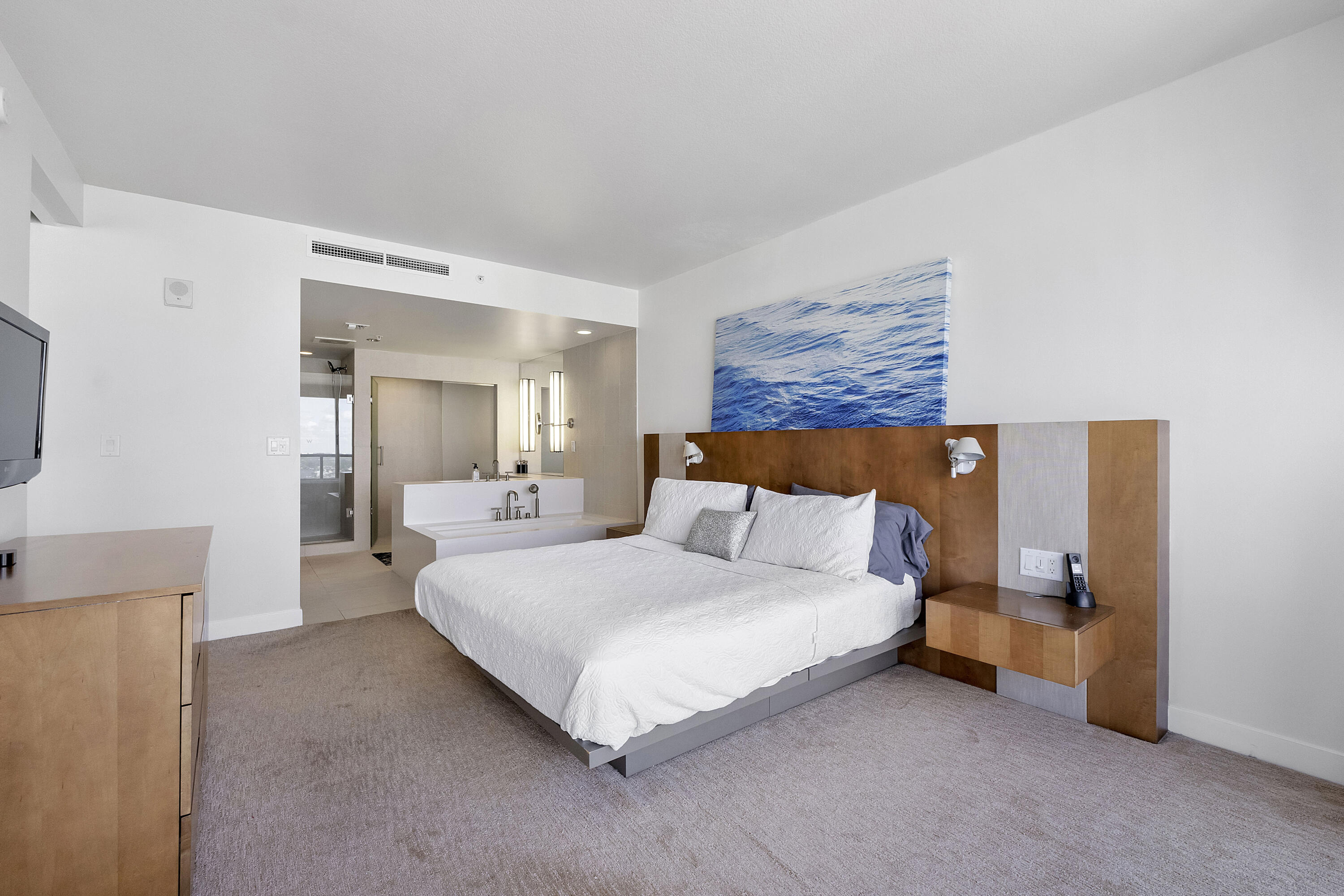 FORT LAUDERDALE RESIDENCES CONDO - Residential Lease