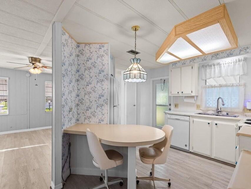Pinelake Village - Residential