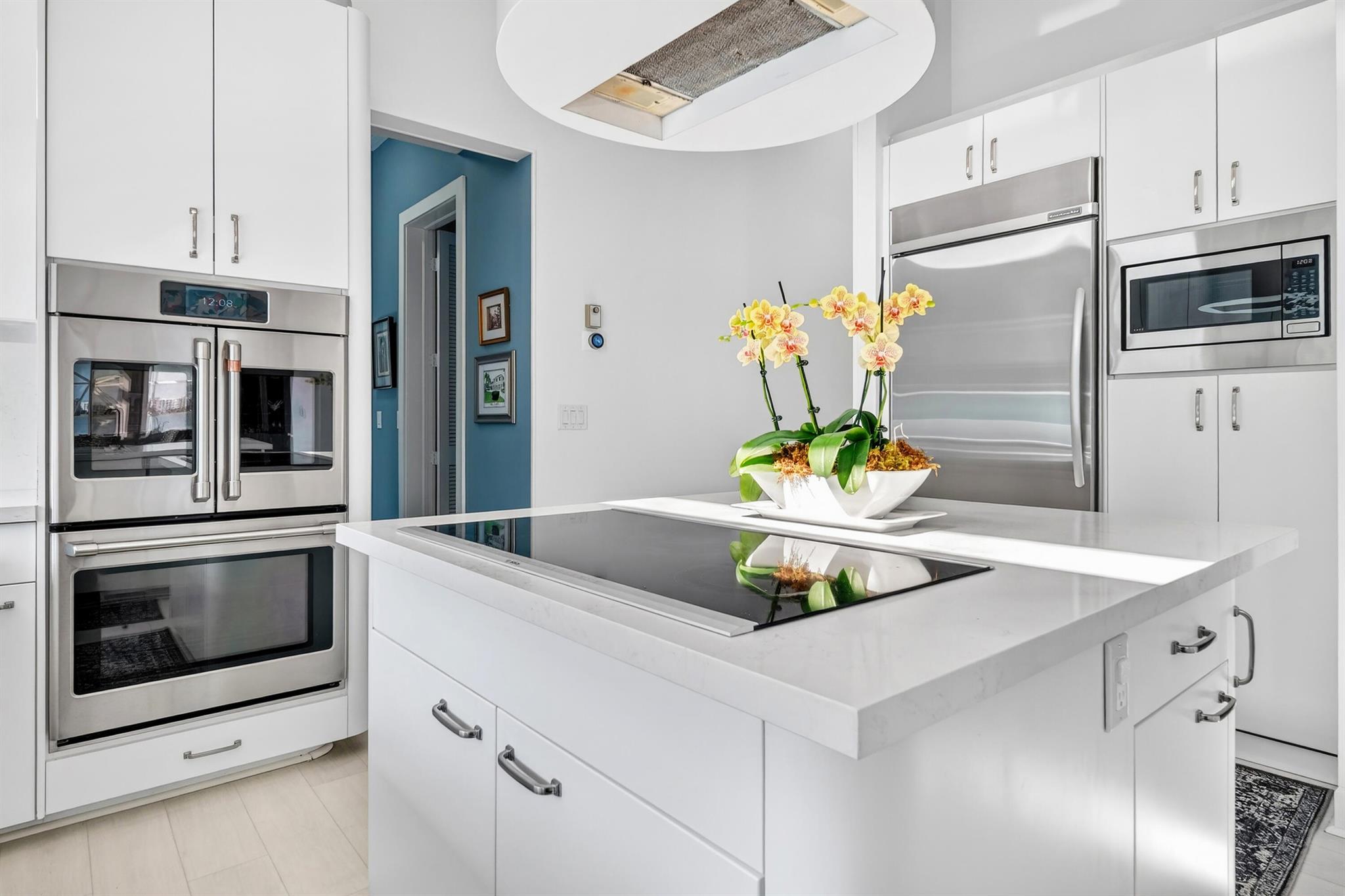 PRESIDENT COUNTRY CLUB PL - Residential