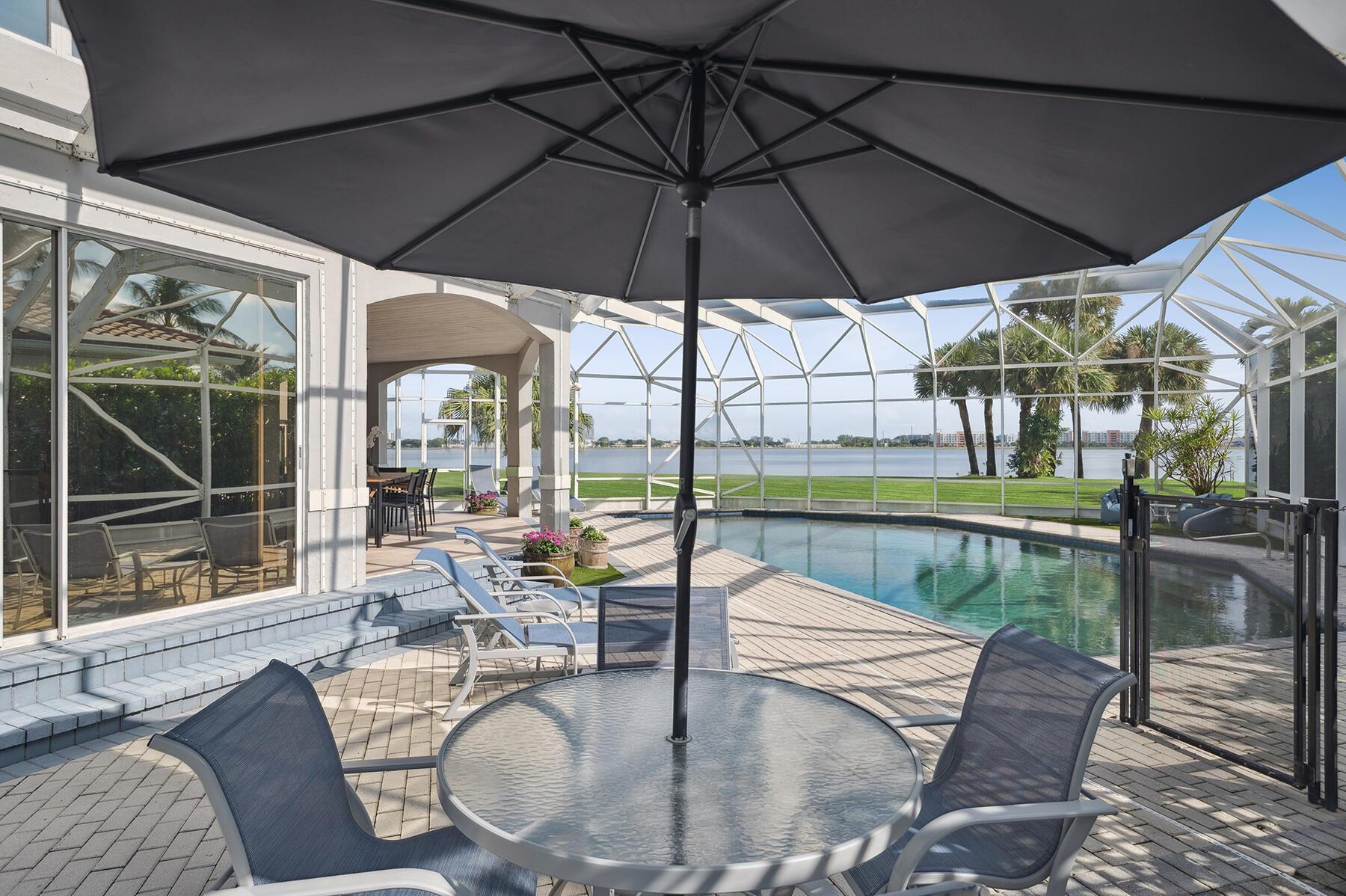 PRESIDENT COUNTRY CLUB PL - Residential