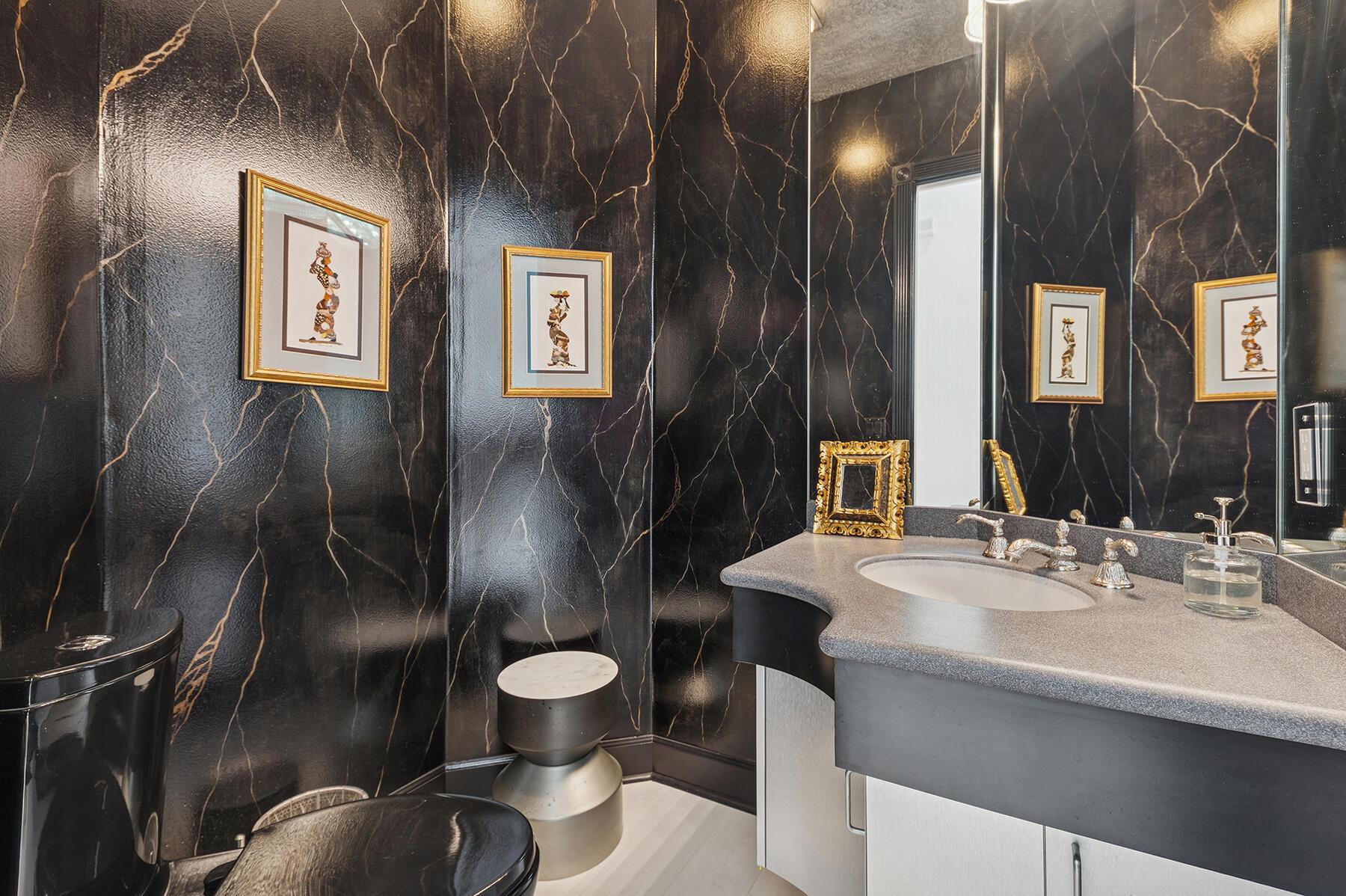 PRESIDENT COUNTRY CLUB PL - Residential