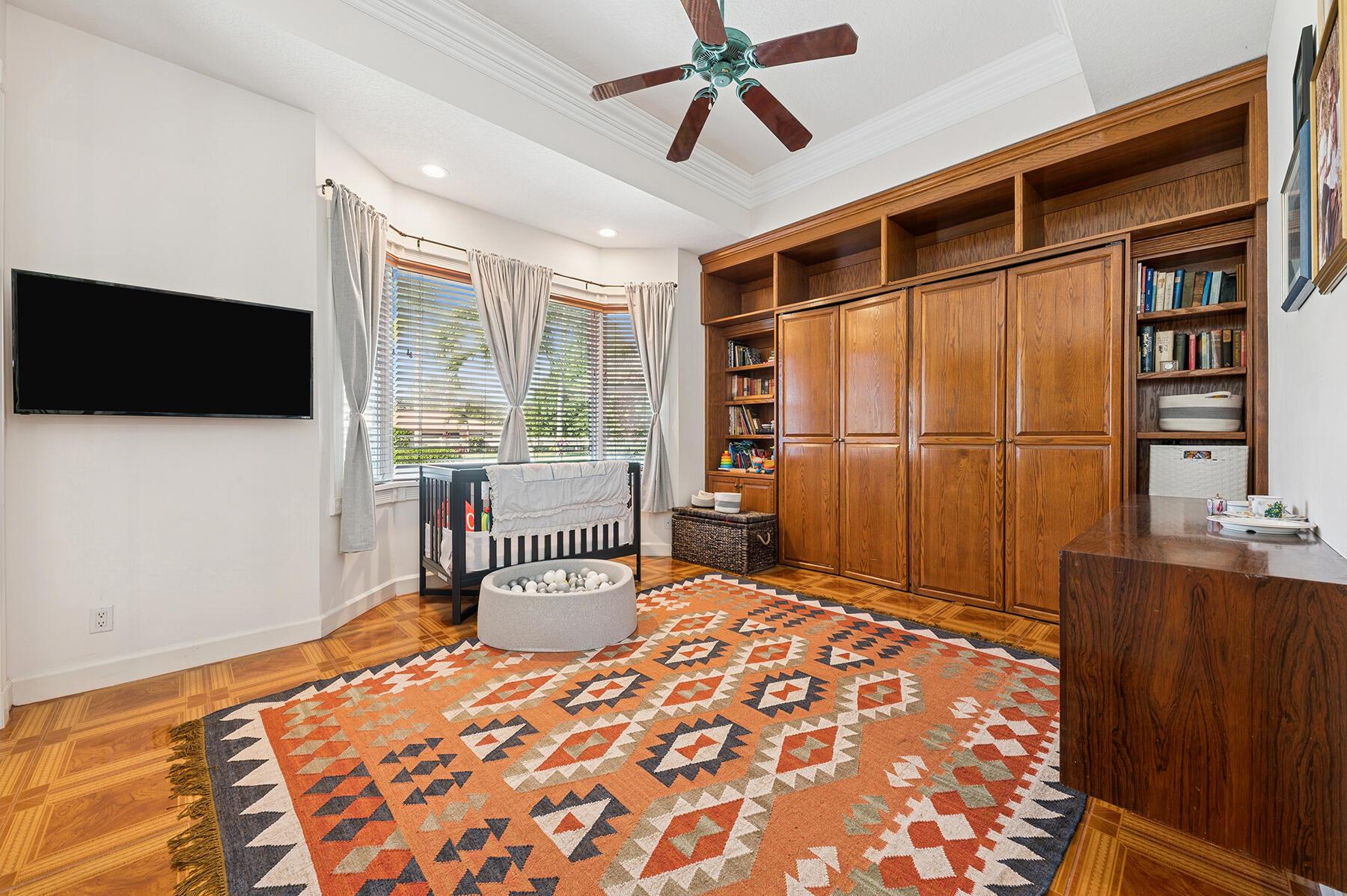 PRESIDENT COUNTRY CLUB PL - Residential