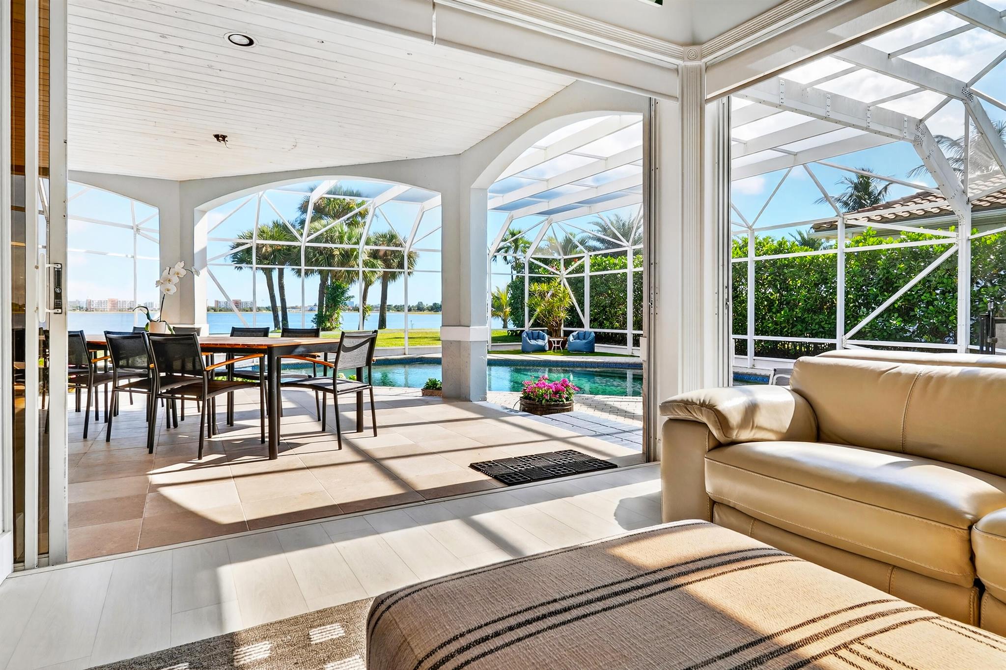 PRESIDENT COUNTRY CLUB PL - Residential