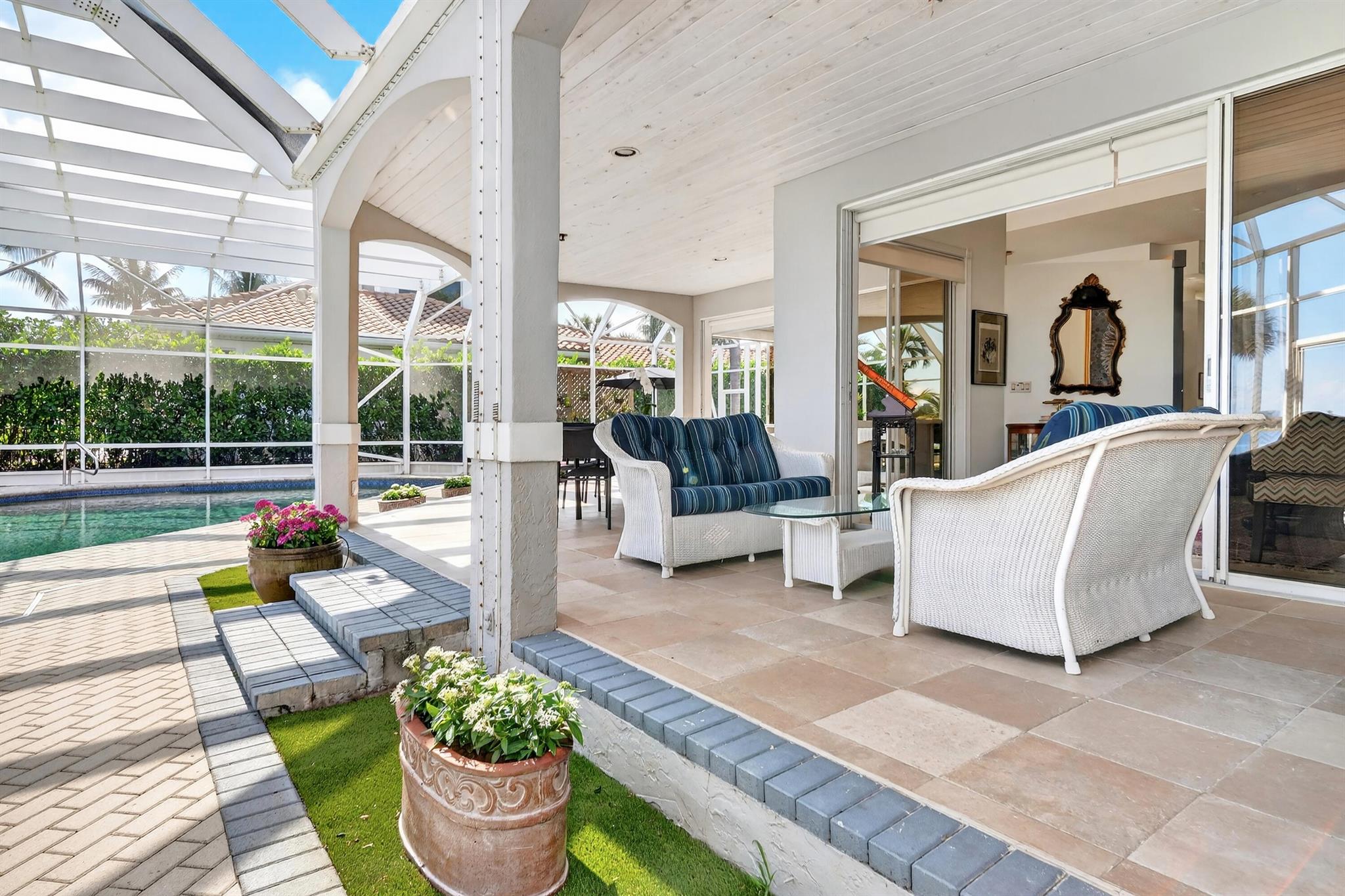 PRESIDENT COUNTRY CLUB PL - Residential