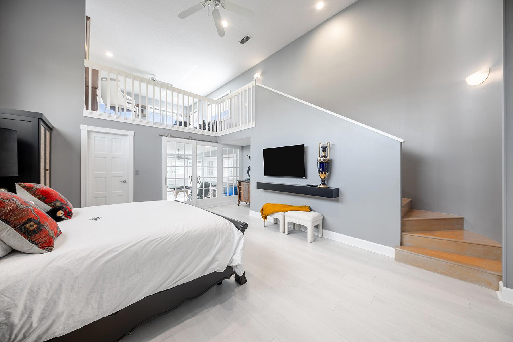 PRESIDENT COUNTRY CLUB PL - Residential