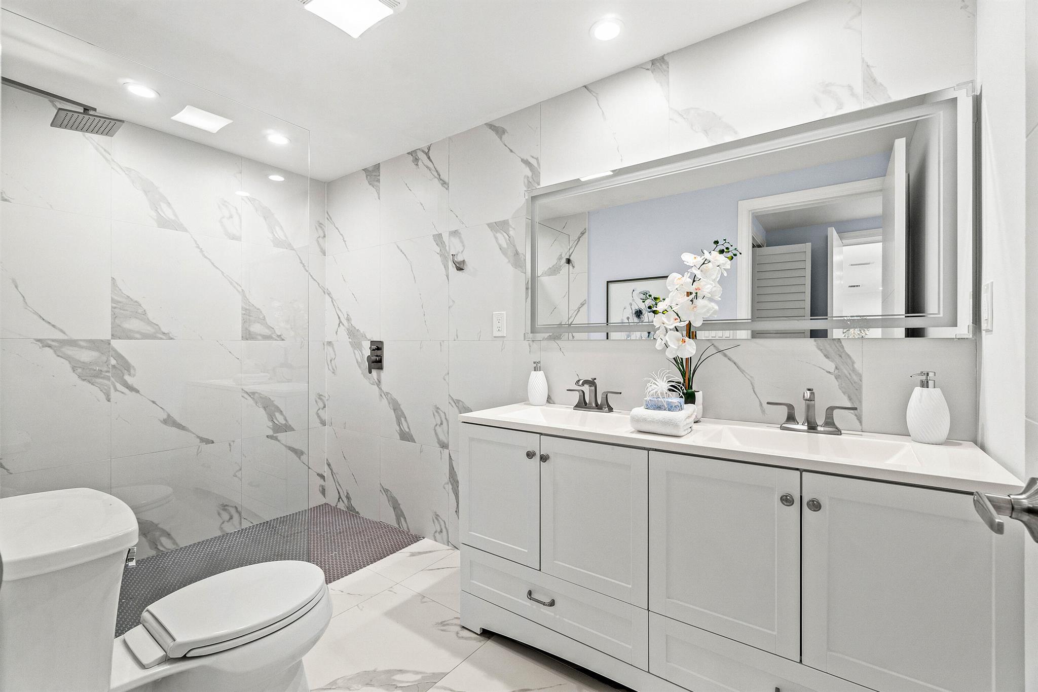 CONFERENCE RIDGE - Residential