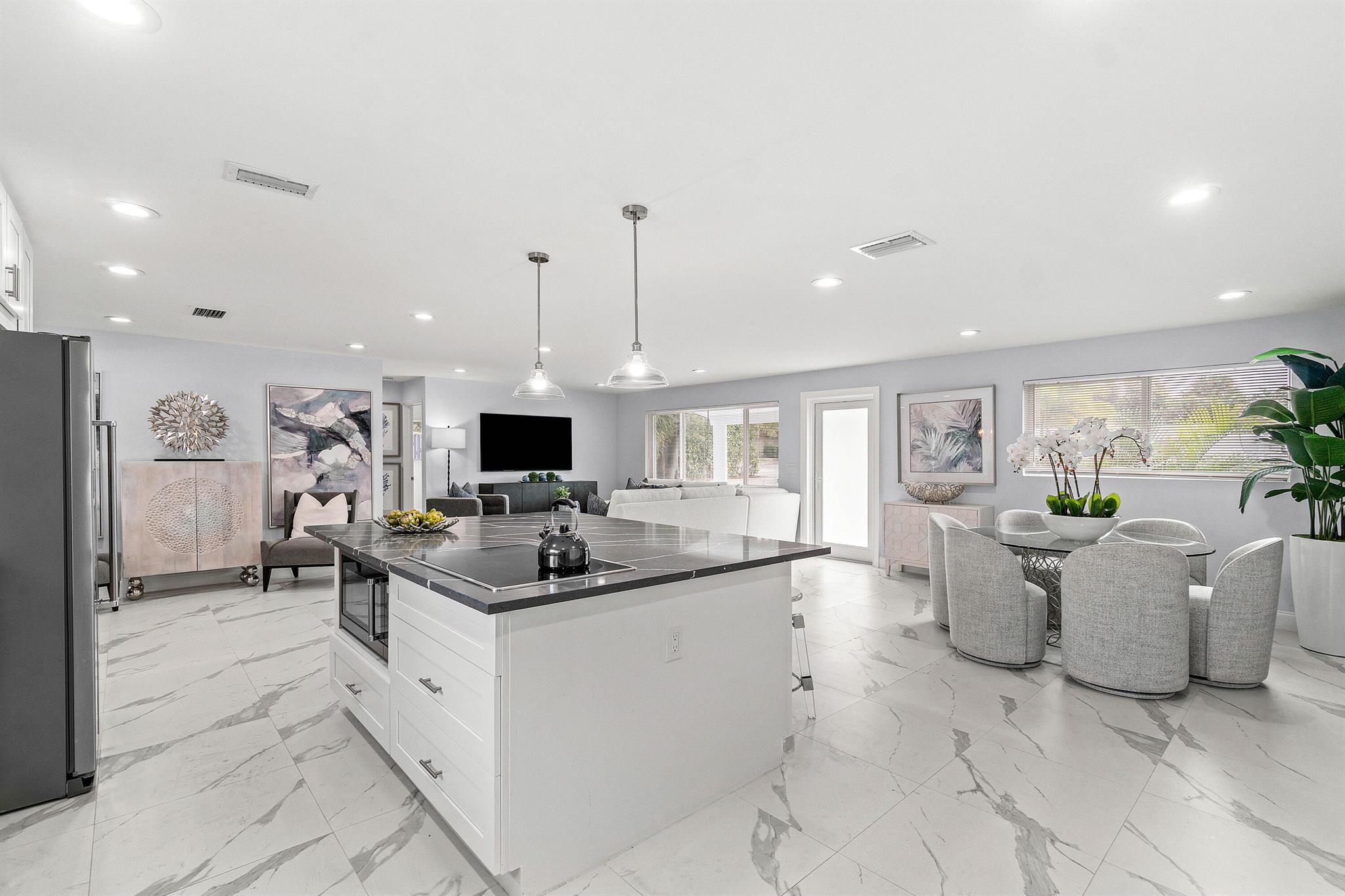 CONFERENCE RIDGE - Residential