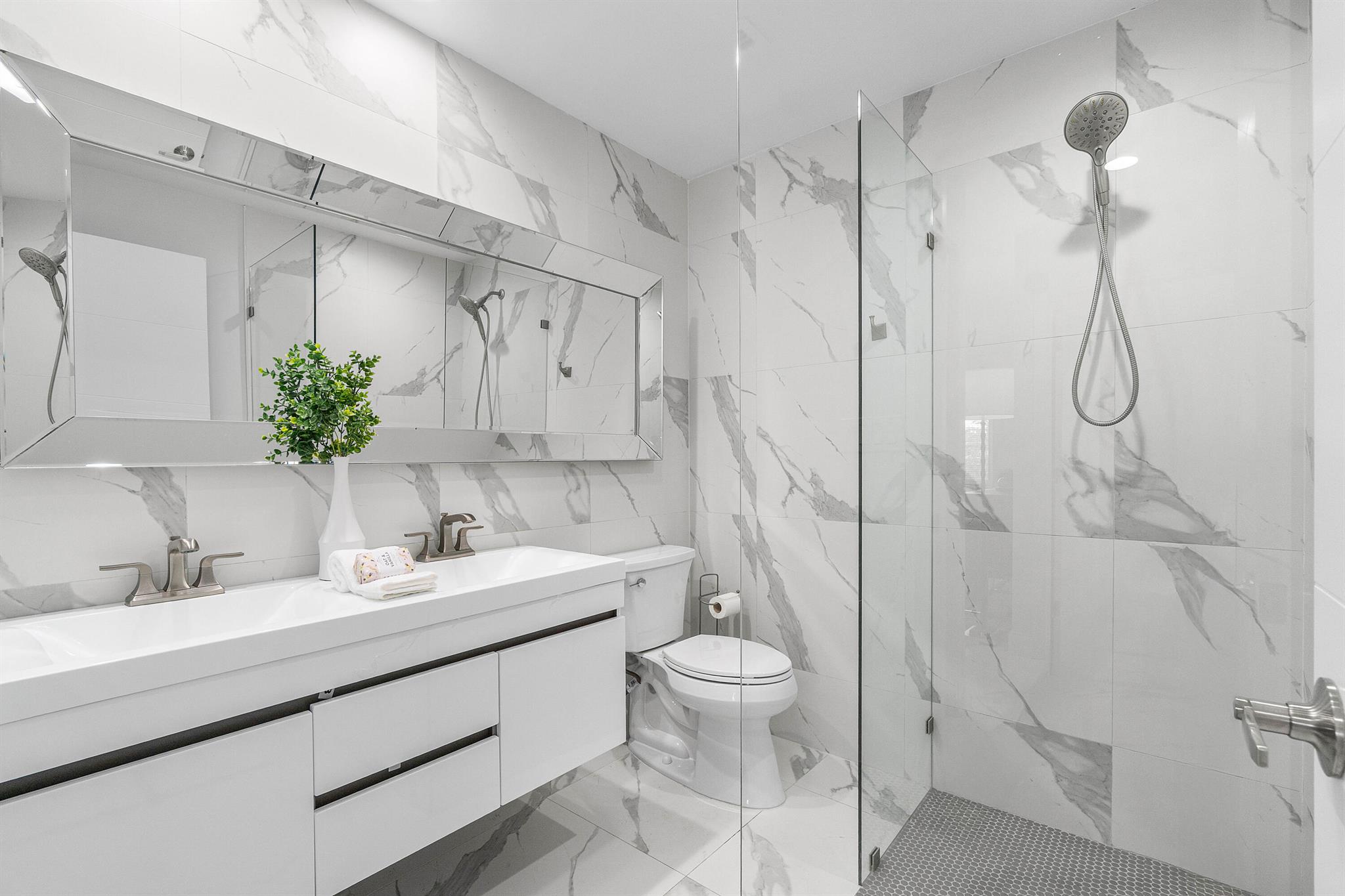 CONFERENCE RIDGE - Residential