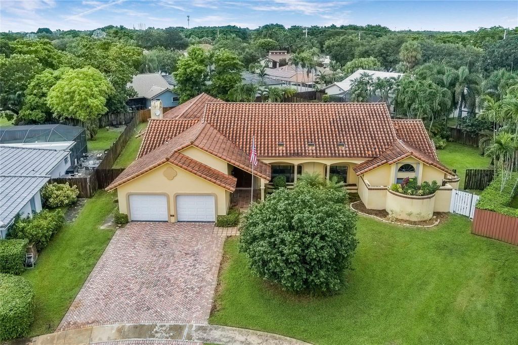 Photo of 1721 NW 96th Avenue, Plantation, FL 33322 (MLS # F10480445)