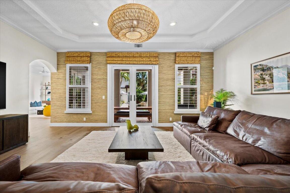 VALENCIA AT ABACOA - Residential