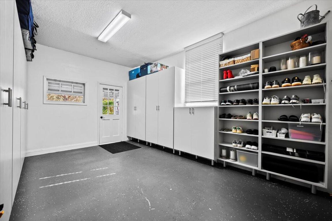 VALENCIA AT ABACOA - Residential