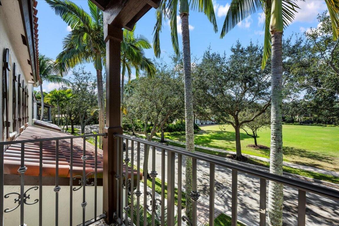 VALENCIA AT ABACOA - Residential