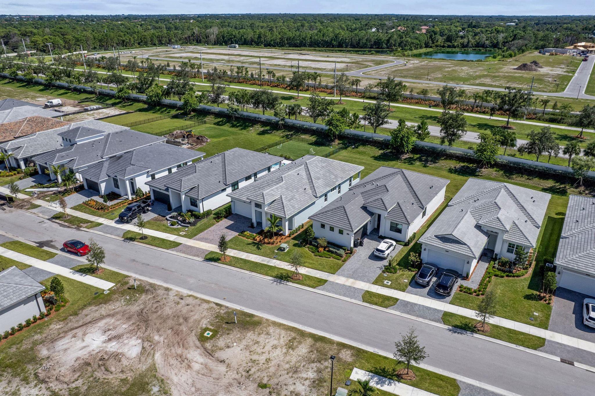 VERANDA ESTATES PHASE 1 - Residential
