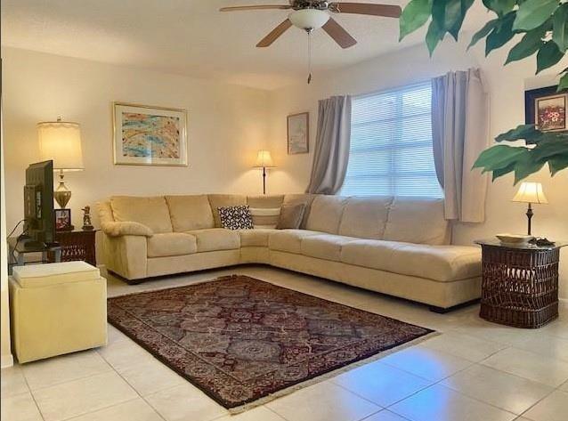 Kings Point Burgundy A-Q - Residential Lease