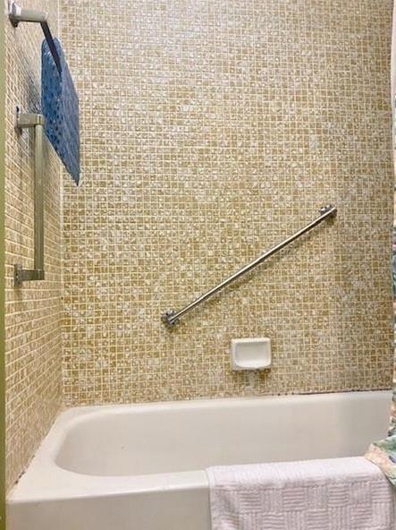 Kings Point Burgundy A-Q - Residential Lease