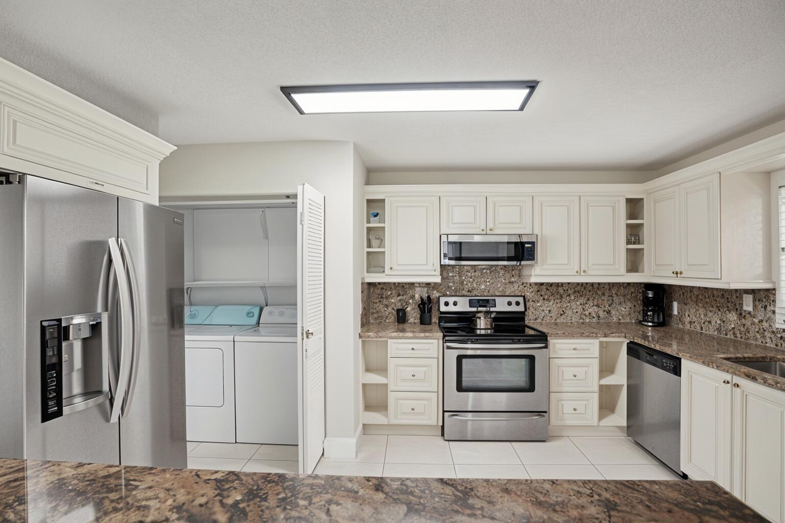 12215 Royal Palm Boulevard 4q