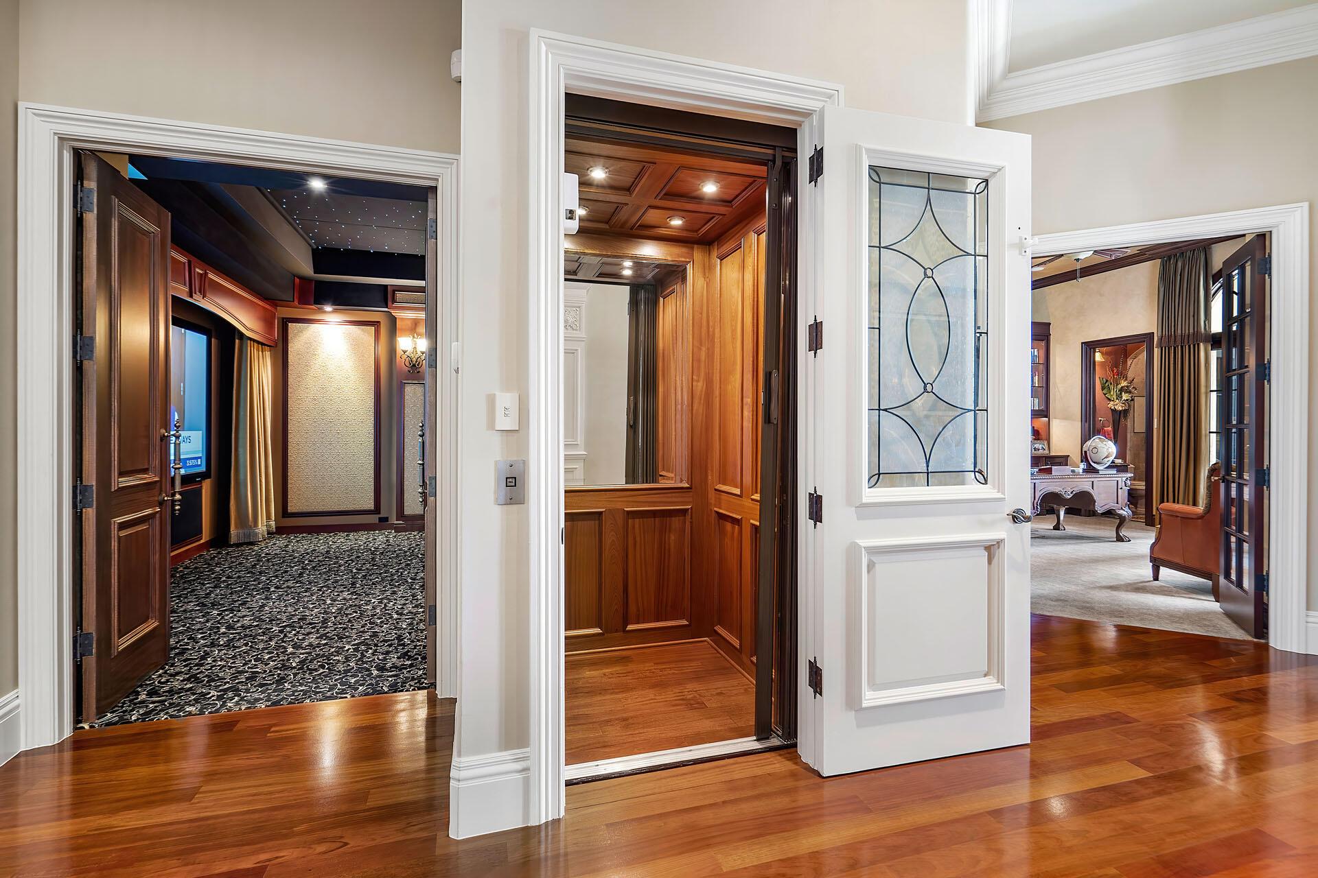 ROYAL PALM YACHT & COUNTR - Residential