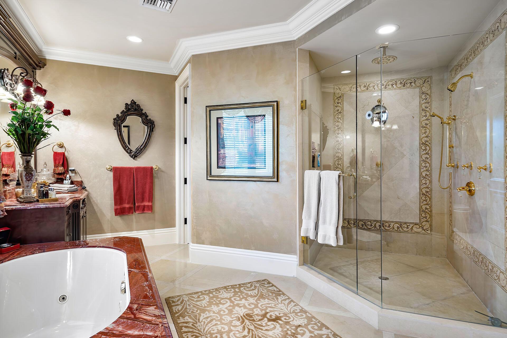 ROYAL PALM YACHT & COUNTR - Residential