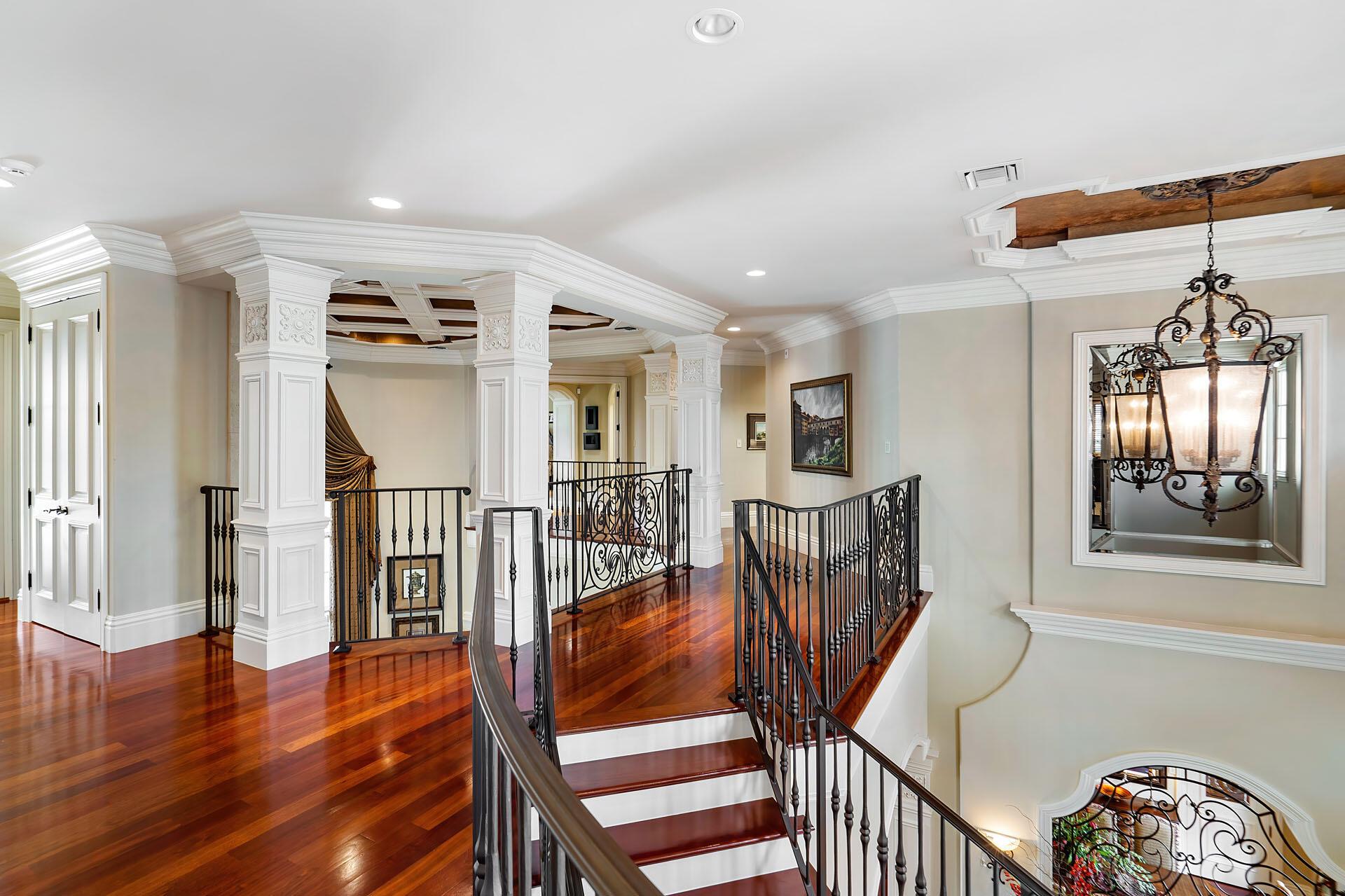 ROYAL PALM YACHT & COUNTR - Residential