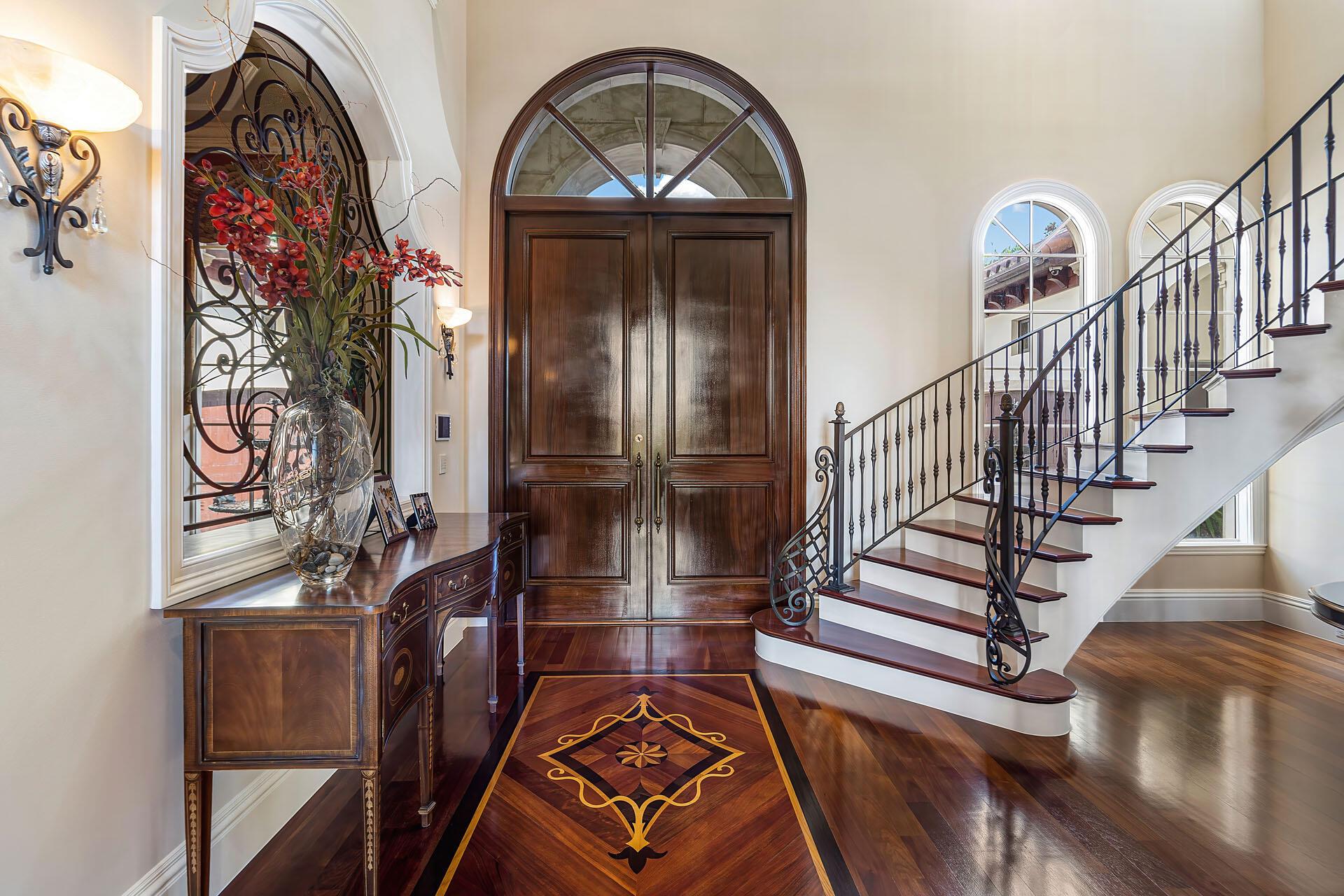 ROYAL PALM YACHT & COUNTR - Residential