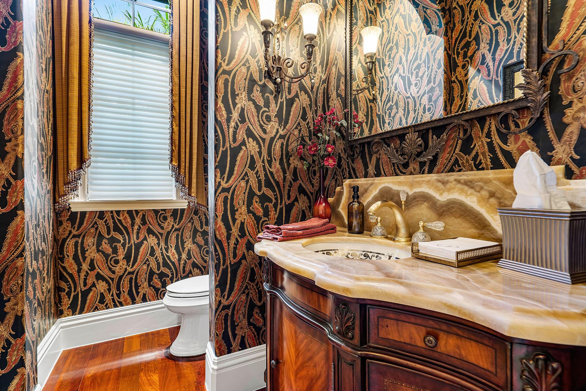 ROYAL PALM YACHT & COUNTR - Residential