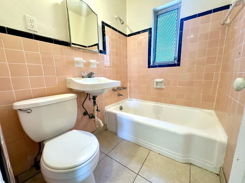 NORTHMORE ADD - Residential Lease