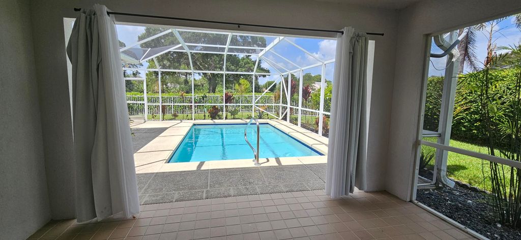 Photo of 305 Brier Circle, Jupiter, FL 33458 (MLS # R11084738)