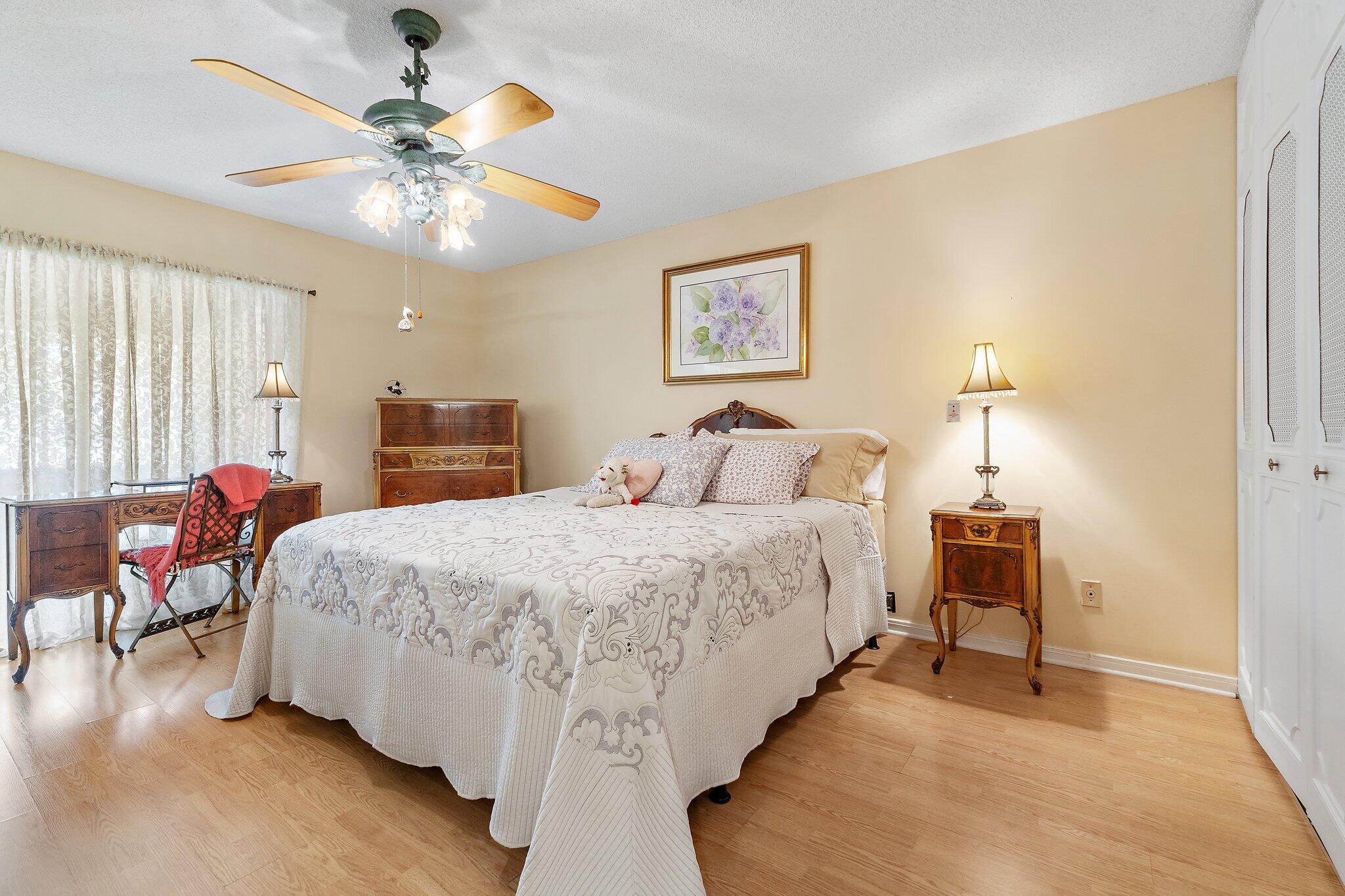 CONQUISTADOR CONDO - Residential