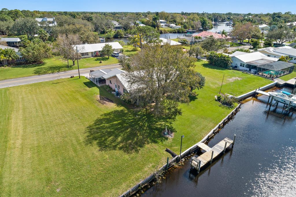 HIDDEN RIVER - Residential