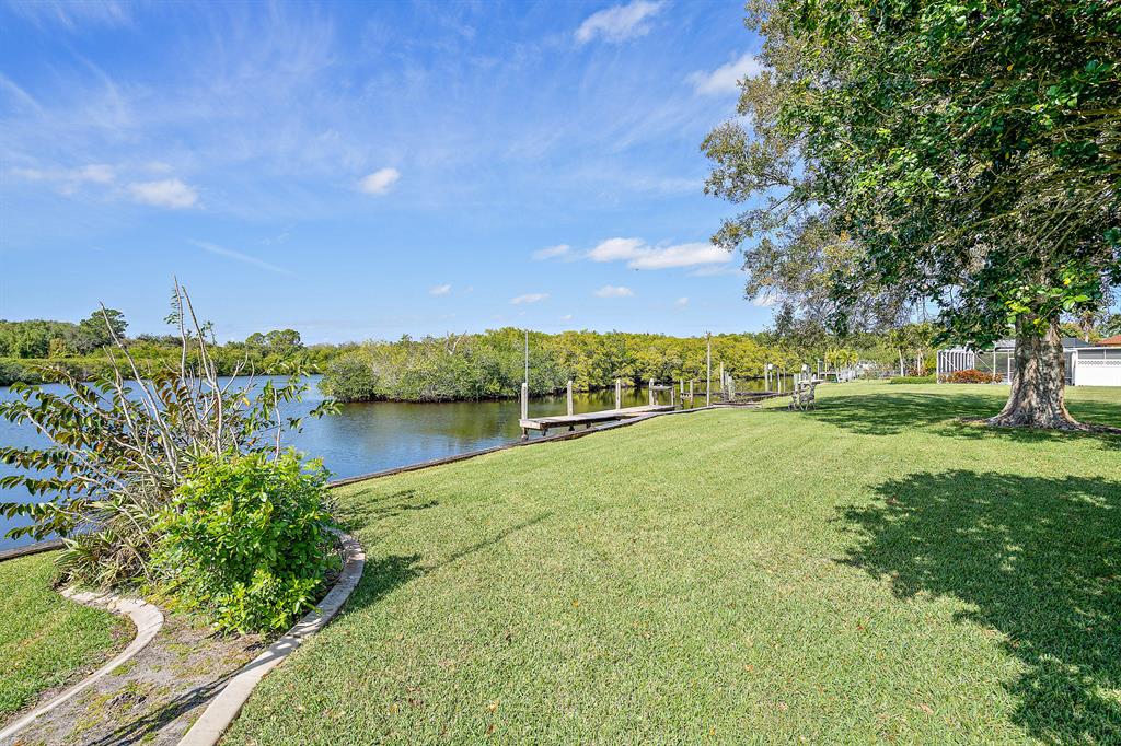 HIDDEN RIVER - Residential