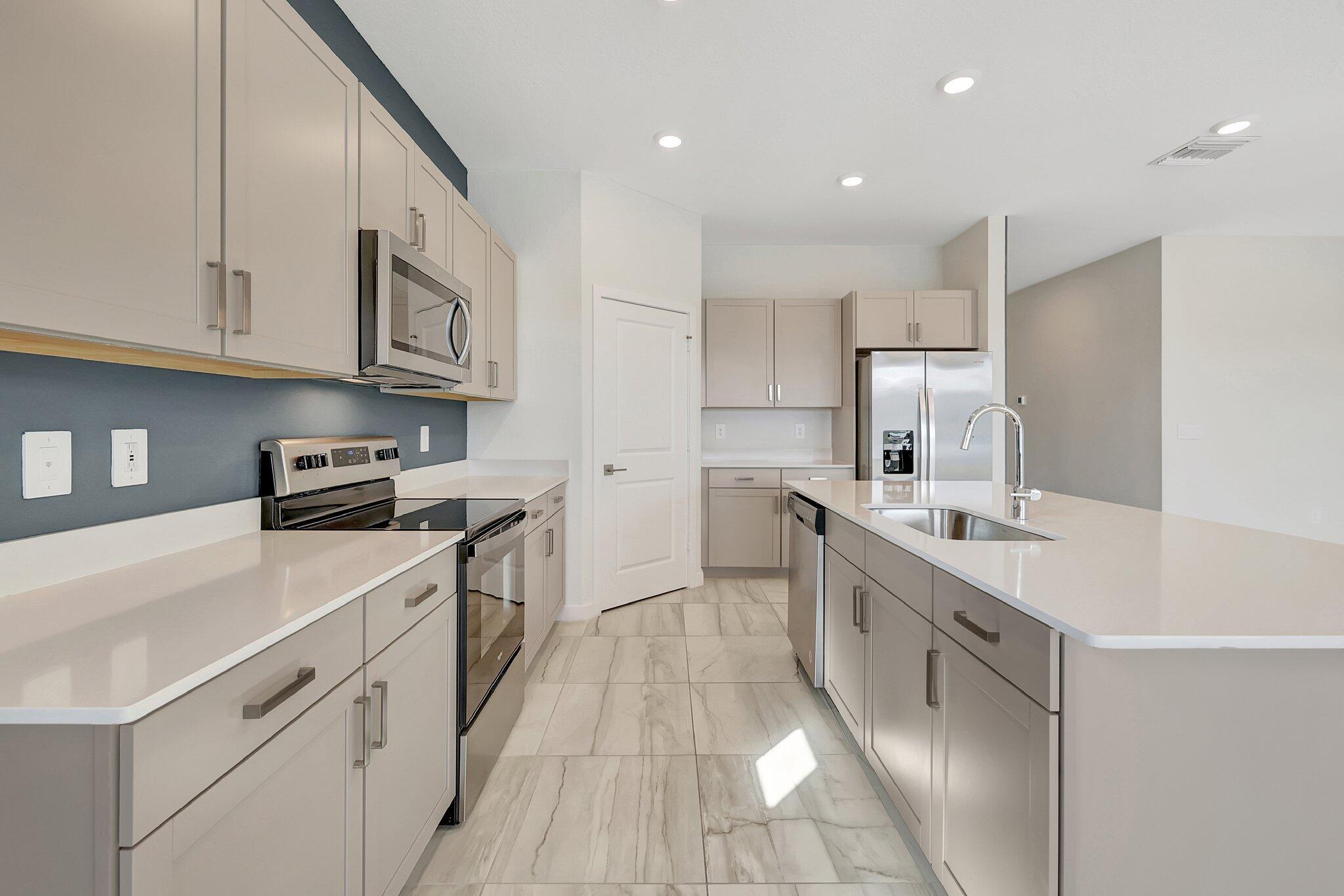 KANNER LAKE (AKA WILLOW POINTE) - Residential Lease