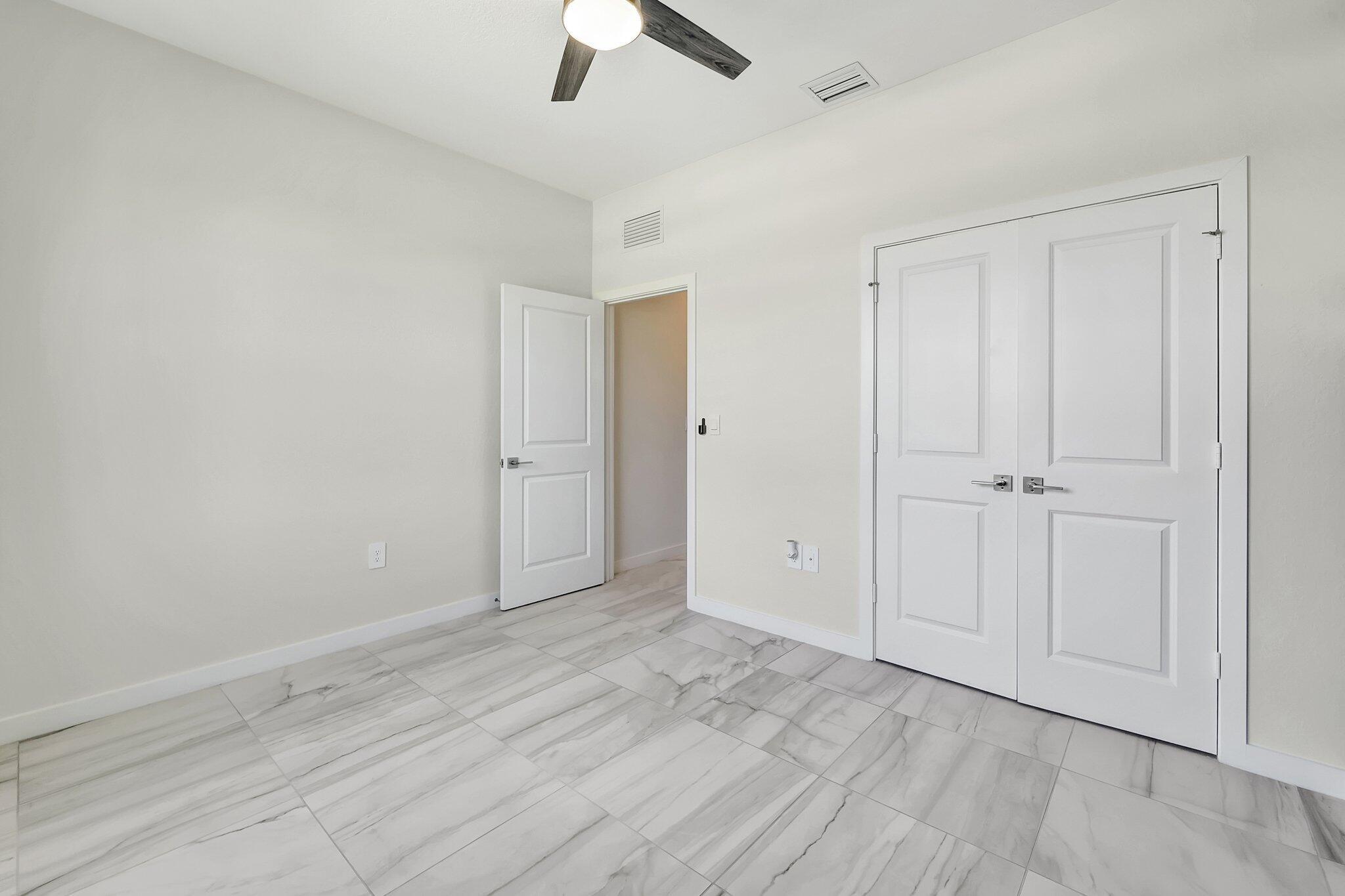 KANNER LAKE (AKA WILLOW POINTE) - Residential Lease