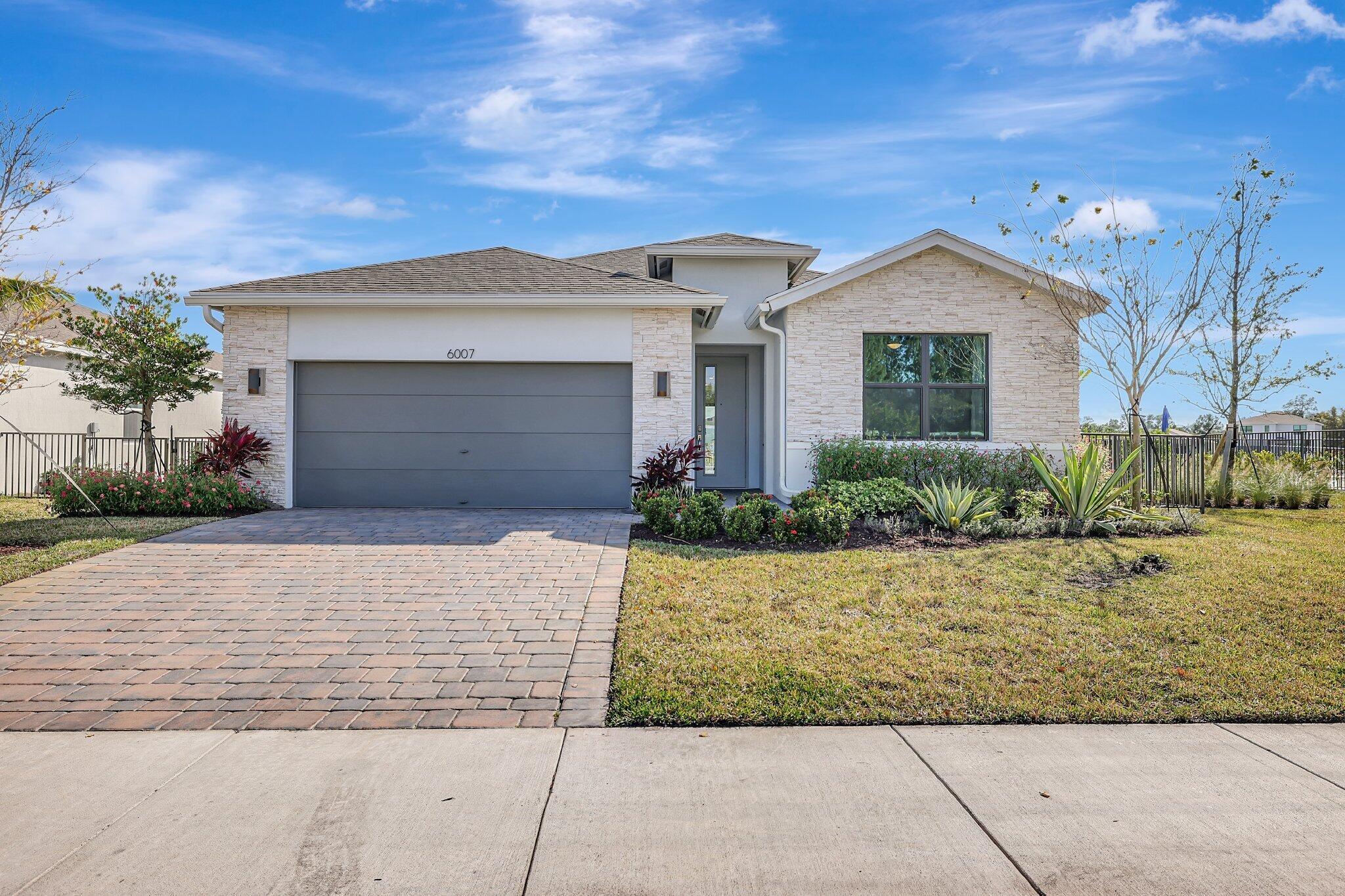 KANNER LAKE (AKA WILLOW POINTE) - Residential Lease