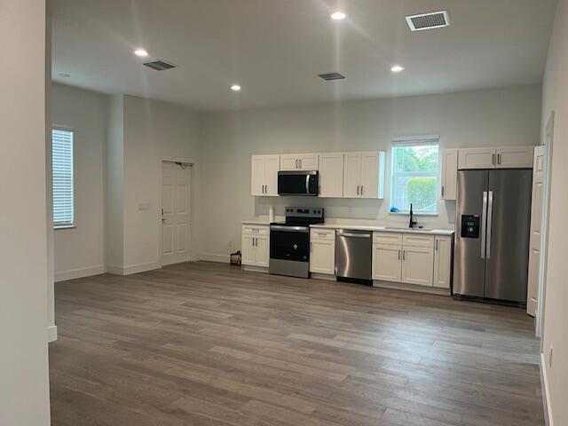 GOLDEN GATE - Residential Lease
