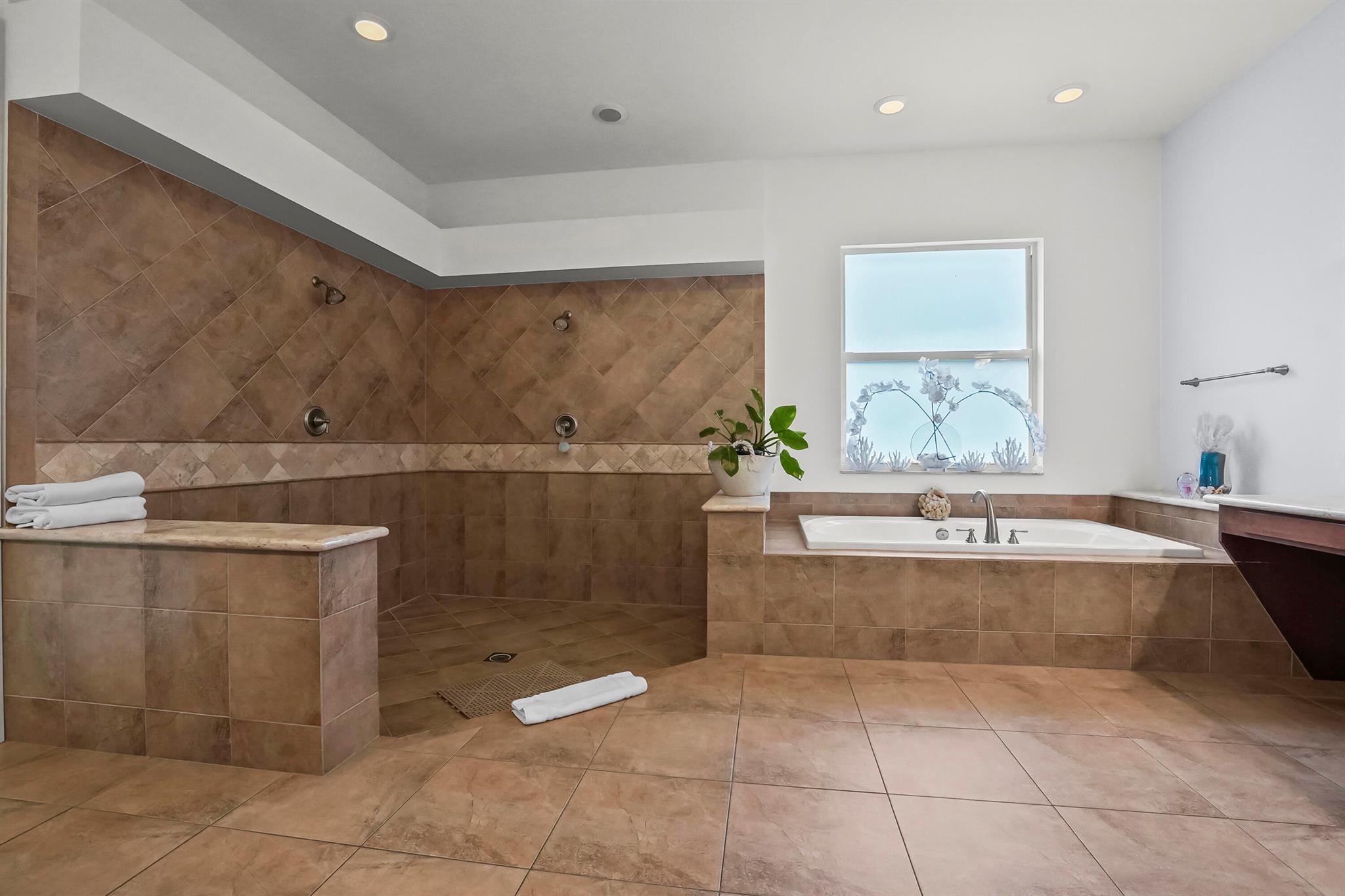 CALOOSA - Residential