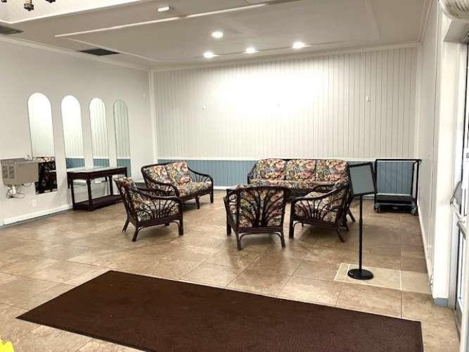 Golden Lakes Village Cond - Residential Lease