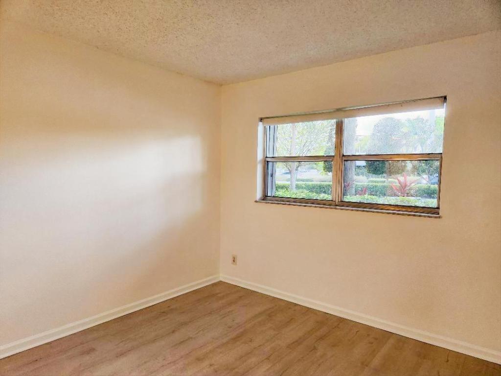 SEAGATE OF GULFSTREAM CONDO - Residential