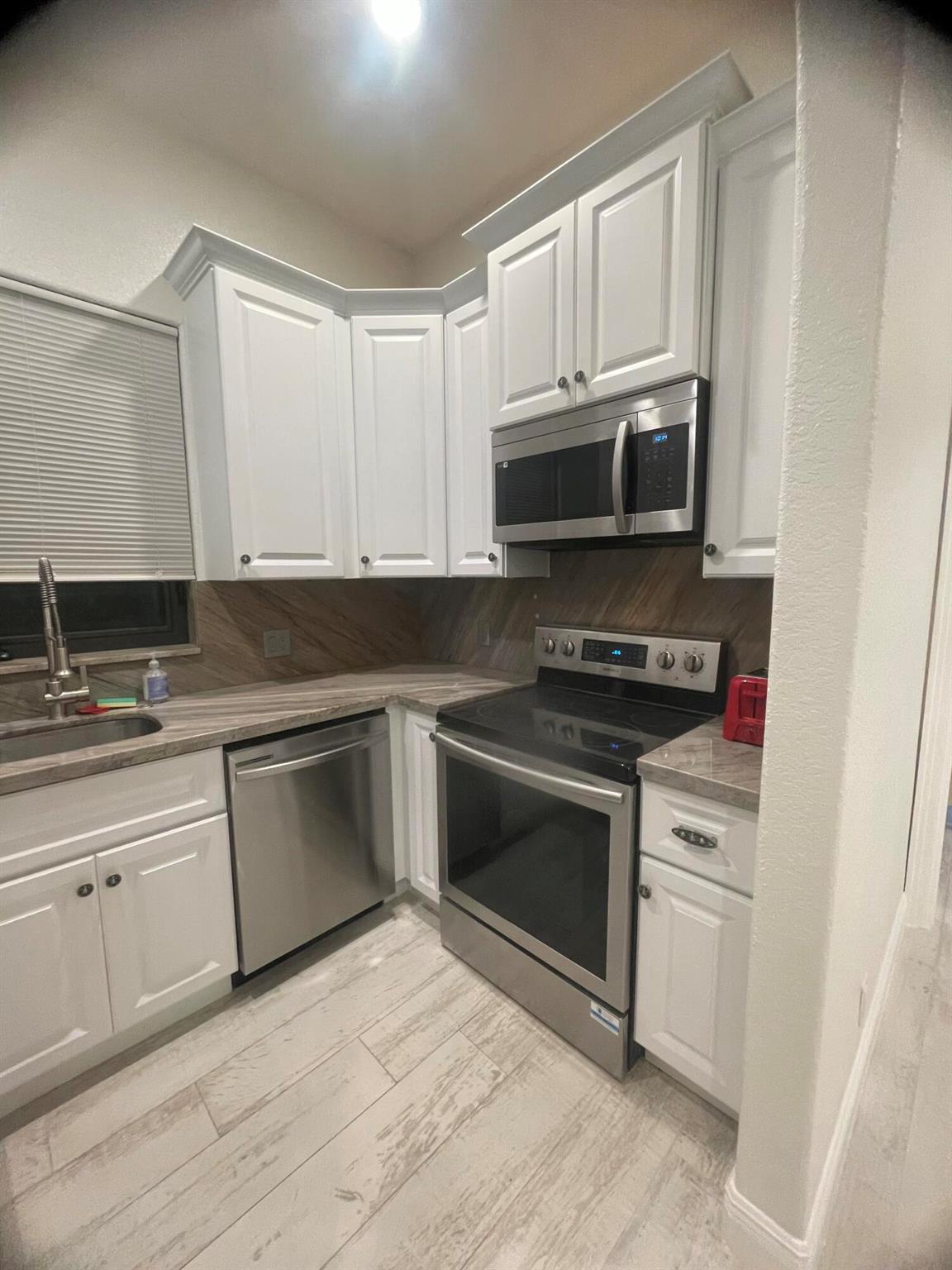 HORSESHOE ACRES WEST - Residential Lease