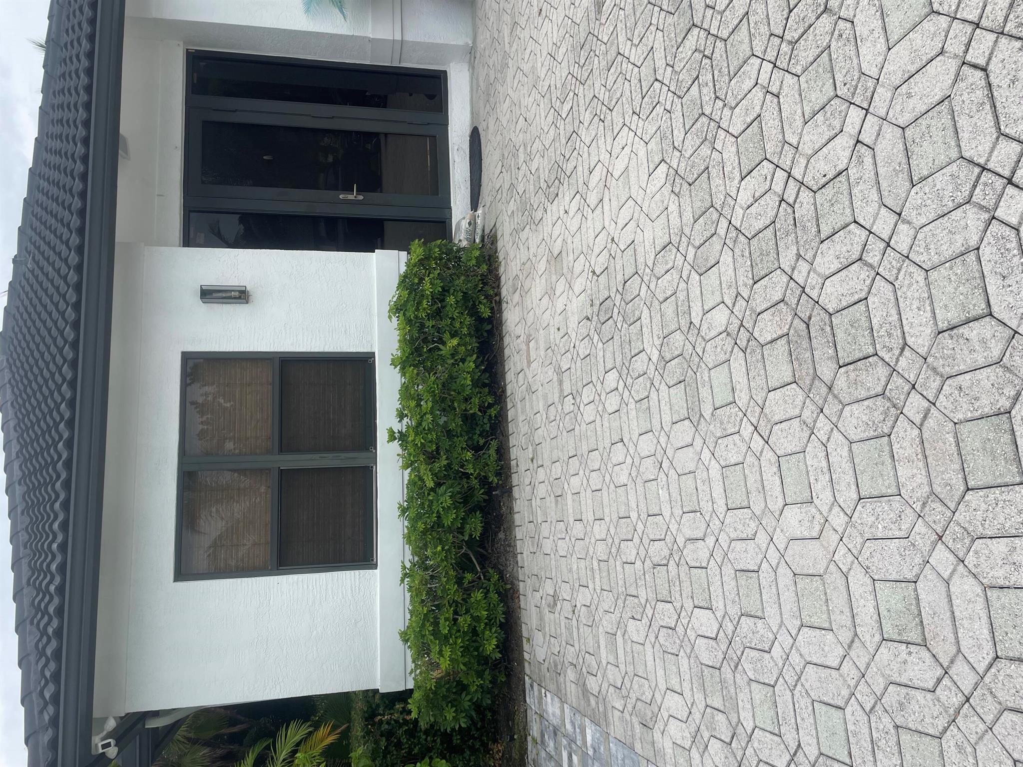 HORSESHOE ACRES WEST - Residential Lease