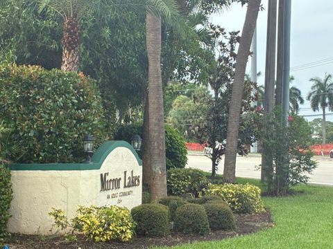 Photo of 5021 Mirror Lakes Boulevard, Boynton Beach, FL 33472 (MLS # B26053937)