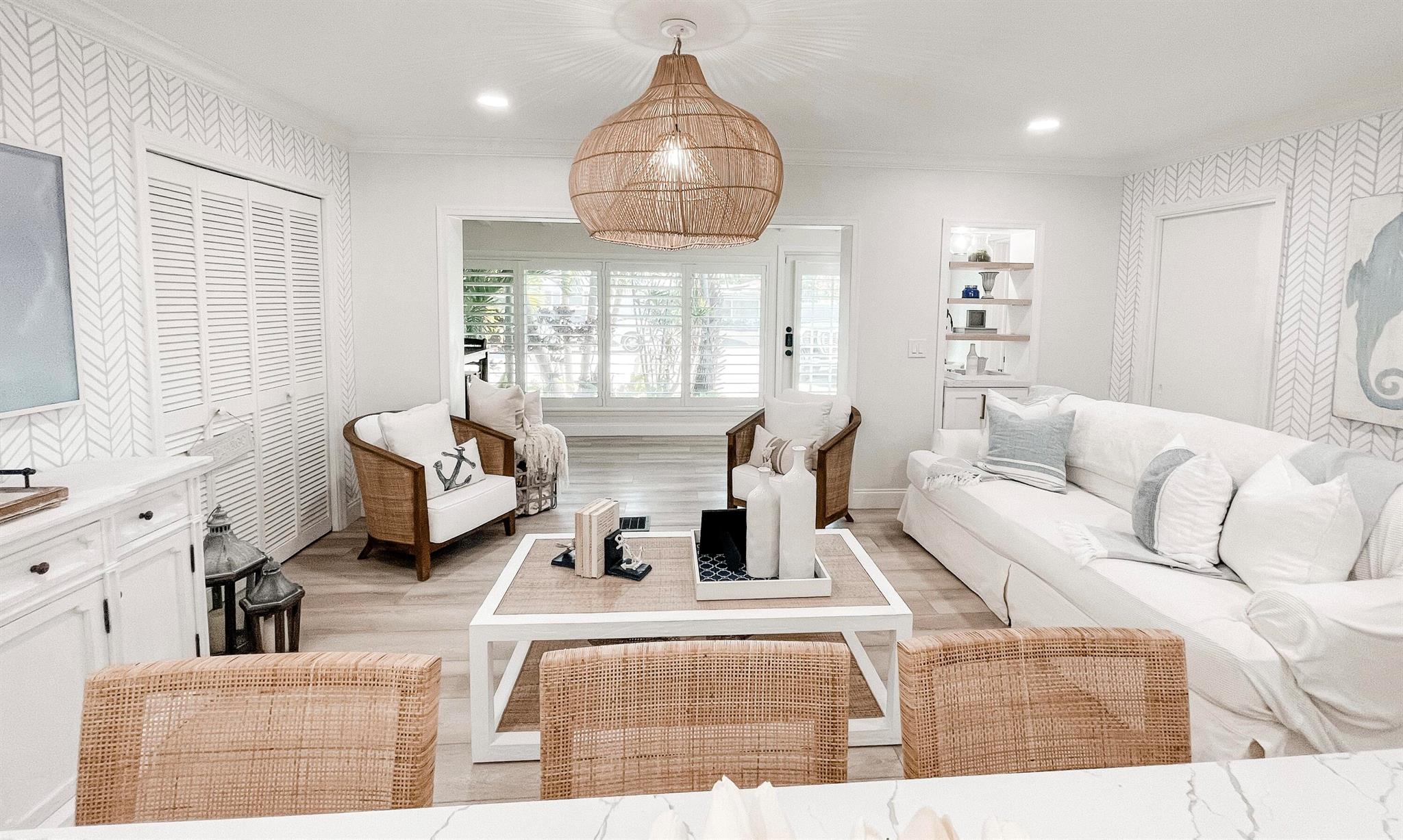 TROPICAL PARK - Residential Lease